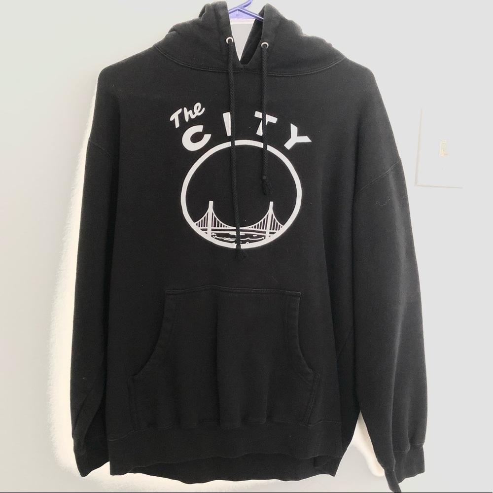 Unisex Black “The City” Hoodie Medium